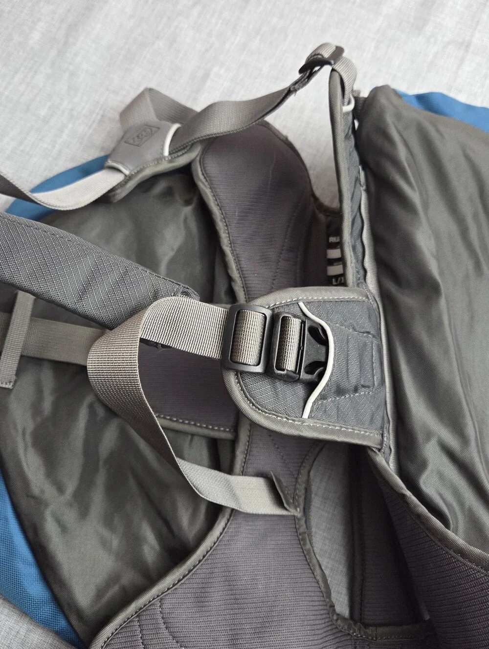Ruffwear XL/L dog Harness With Large Pockets Blue